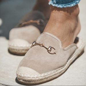 REPOSH: Tan espadrille mules